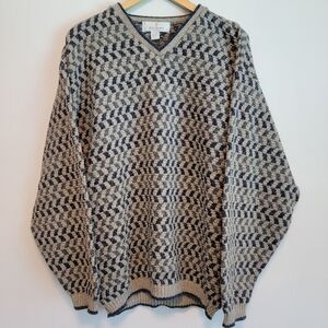 VTG Bill Blass Knitted Soft Sweater Mens Sz LT Grandpacore V-Neck Fisherman EUC